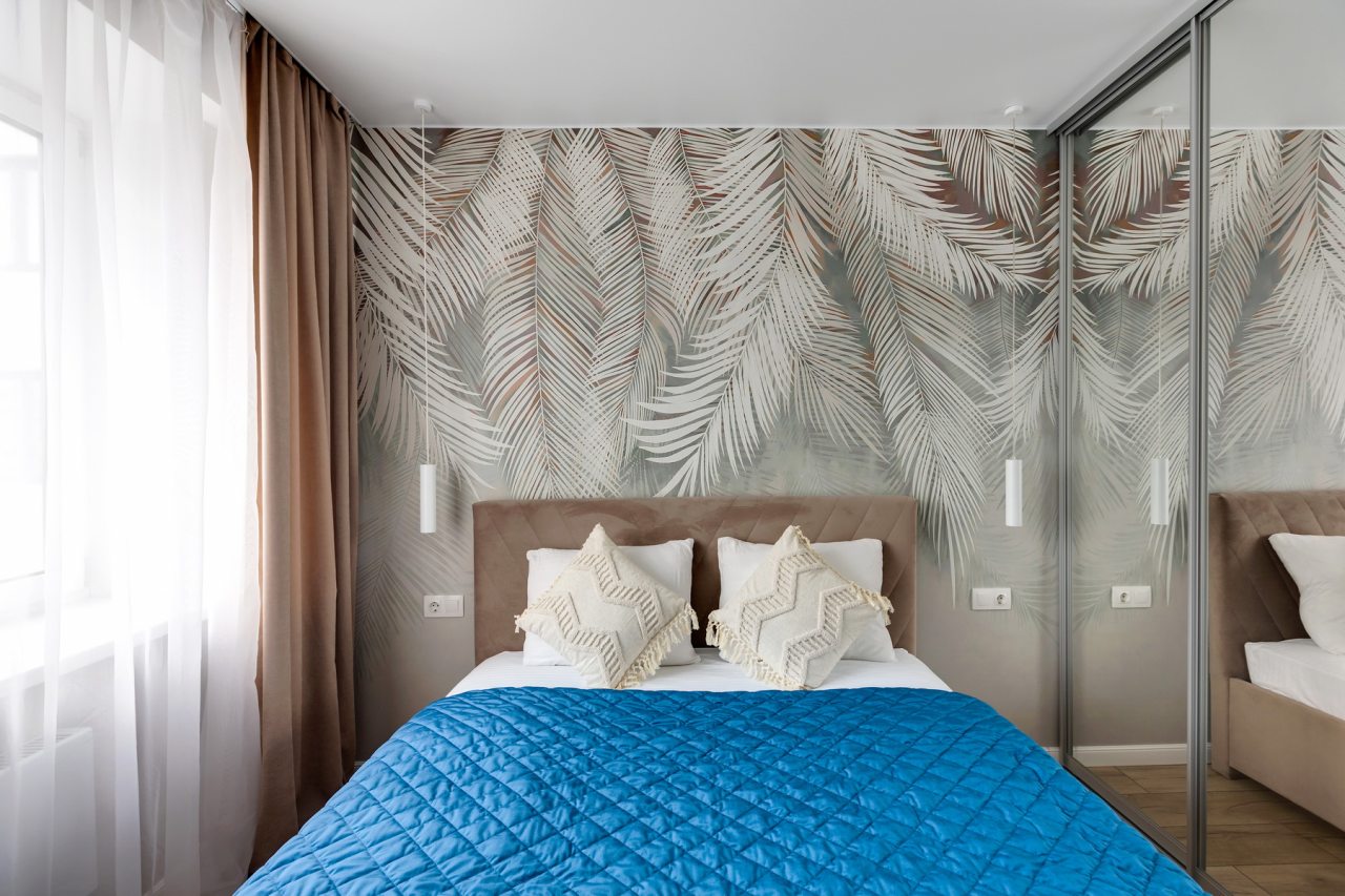 Квартира (Романс), Апартаменты Home24 на улице Василия Ощепкова 3