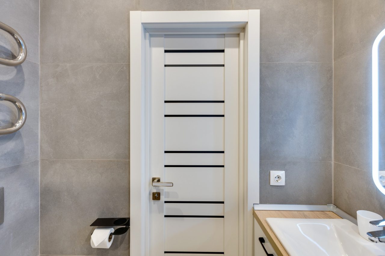 Квартира (Романс), Апартаменты Home24 на улице Василия Ощепкова 3