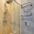 Квартира (Романс), Апартаменты Home24 на улице Василия Ощепкова 3