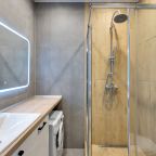 Квартира (Романс), Апартаменты Home24 на улице Василия Ощепкова 3