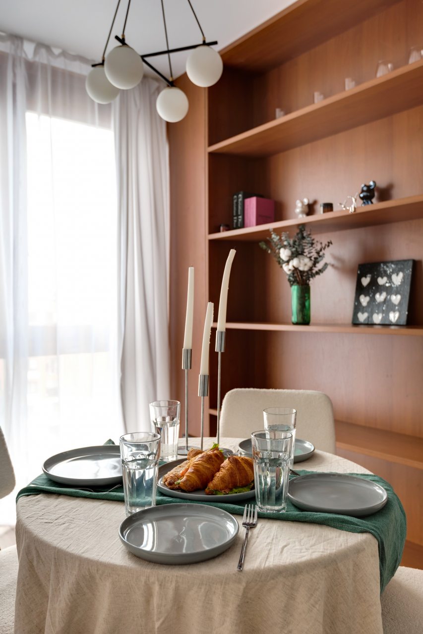 Квартира (Шамбала), Апартаменты Home24 на улице Василия Ощепкова 1