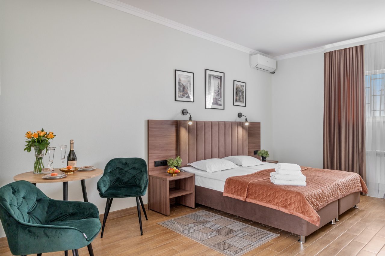 Трёхместный и более (Junior Suite), Гостиница Провинция