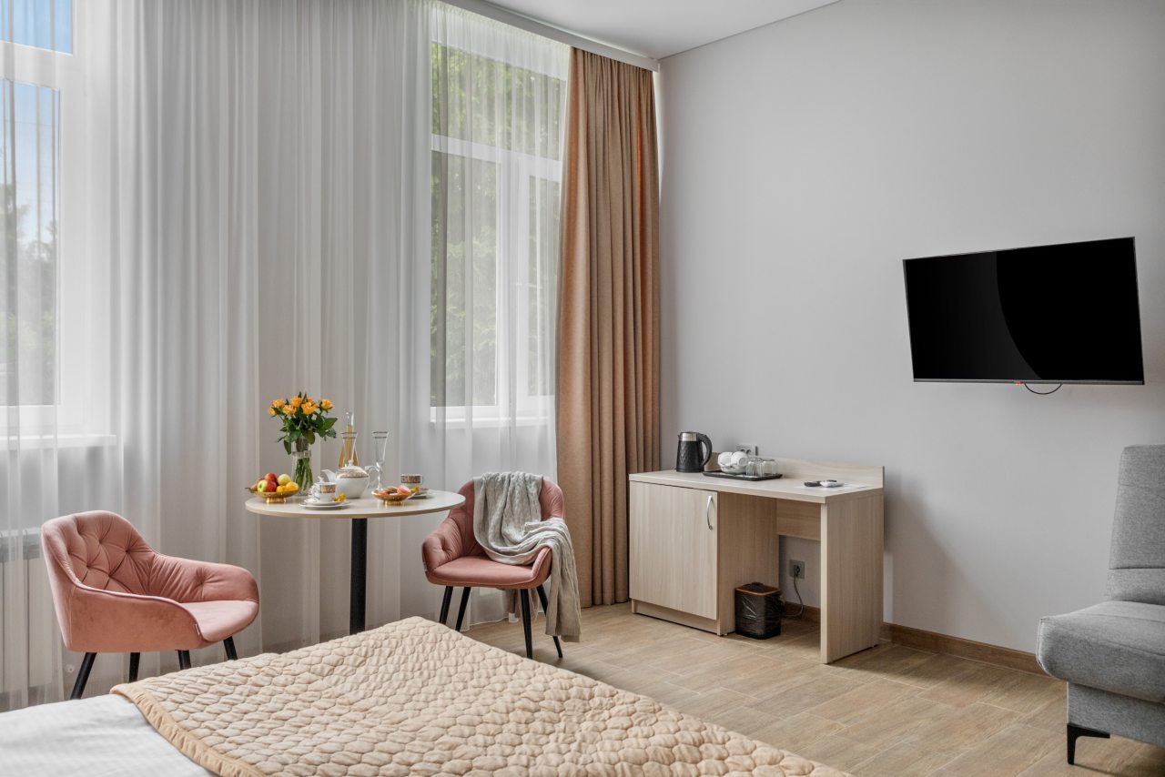 Трёхместный и более (Junior Suite), Гостиница Провинция