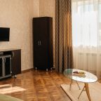 Пятиместный (Двухкомнатный СЕМЕЙНЫЙ), Гостевой дом Полярис