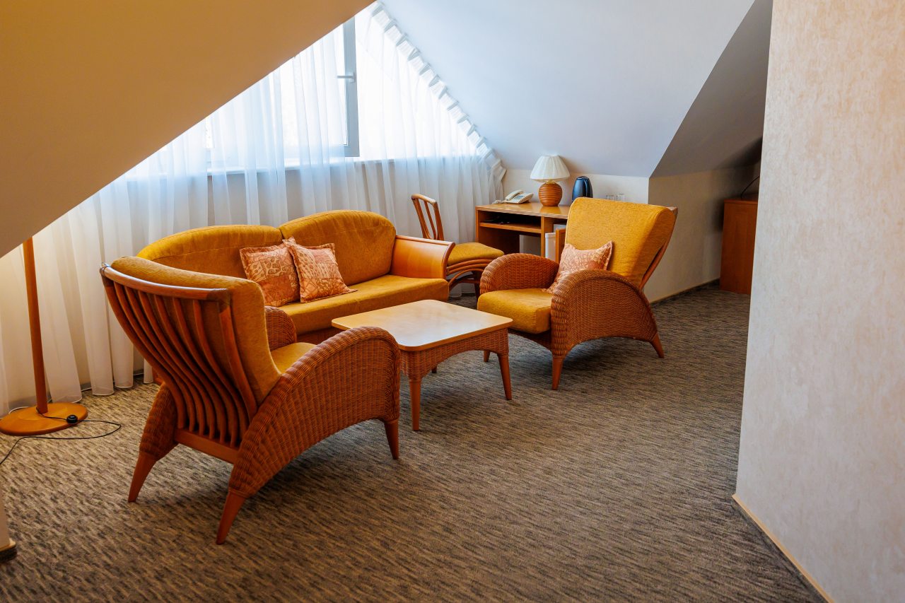 Трёхместный и более (Джуниор Сюит*), Гостиница Уральский двор