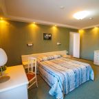 Трёхместный и более (Люкс), Гостиница Уральский двор