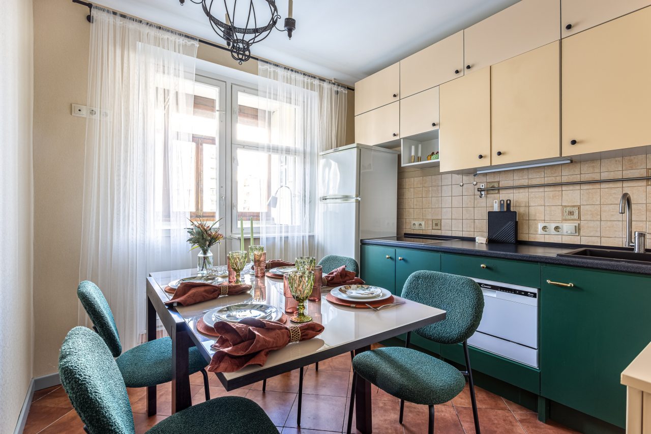 Квартира (Калейдоскоп), Апартаменты Your Place на улице Скульптора Мухиной 3