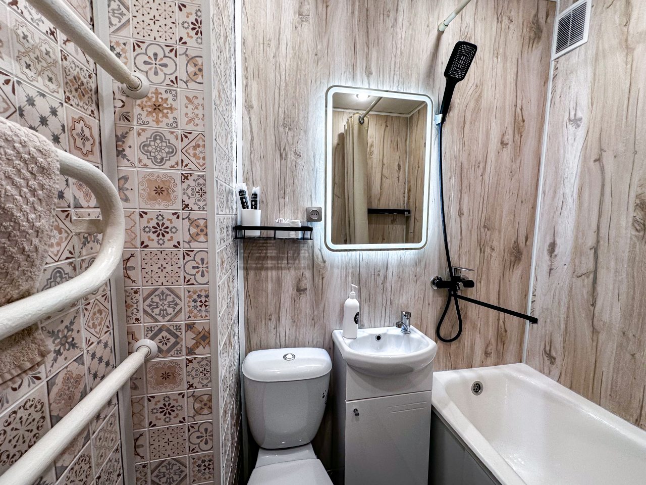 Апартаменты (С бесконтактным заселением на ул.Бредова), Апартаменты Как дома