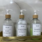 Люкс (Апартамент "Золотой песок", форма дома напоминает очертания бриллианта), Апартаменты Золотой песок на Монтажников 36