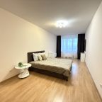 Шестиместный (Апартамент "Морской бриз" для большой компании, с  просторными комнатами!), Апартаменты Морской бриз для большой компании