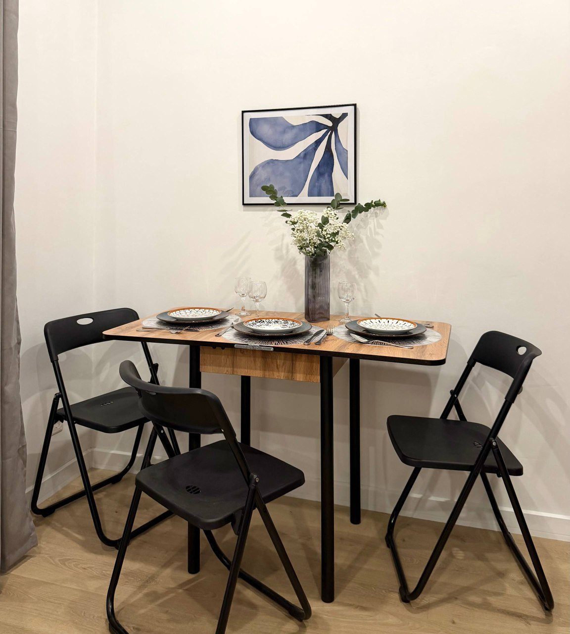 Апартаменты (Светлая студия в ЖК Видный город), Апартаменты Happy People на бульвара Мстислава Ростроповича 3к2