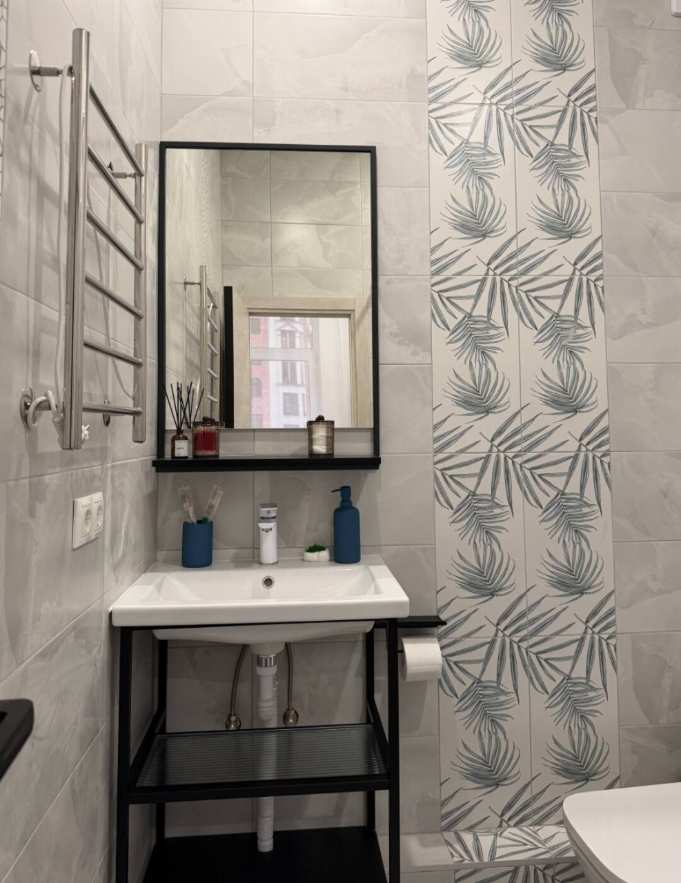 Апартаменты (Светлая студия в ЖК Видный город), Апартаменты Happy People на бульвара Мстислава Ростроповича 3к2