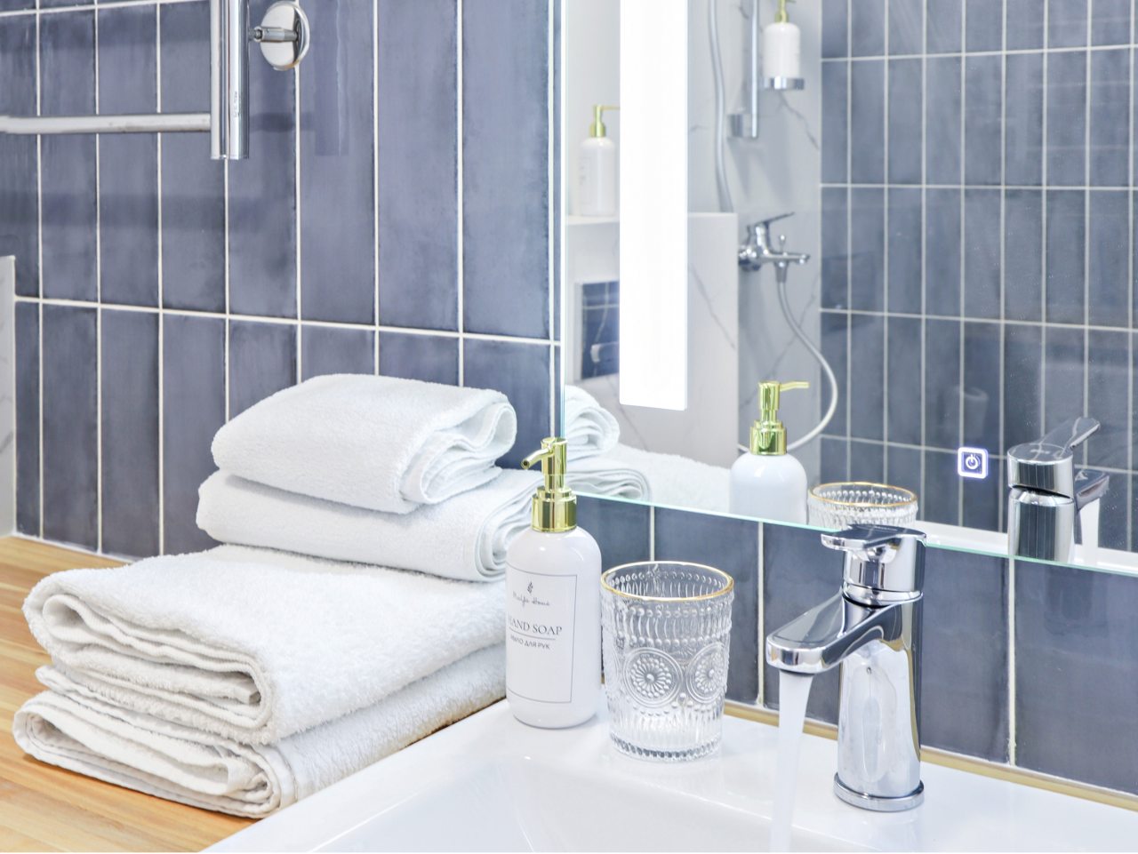 Трёхместный и более (Синяя), Апартаменты У парка