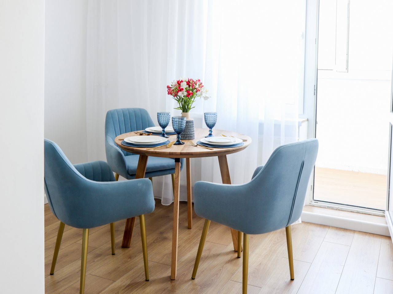 Трёхместный и более (Синяя), Апартаменты У парка