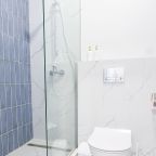 Трёхместный и более (Синяя), Апартаменты У парка