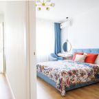 Трёхместный и более (Синяя), Апартаменты У парка