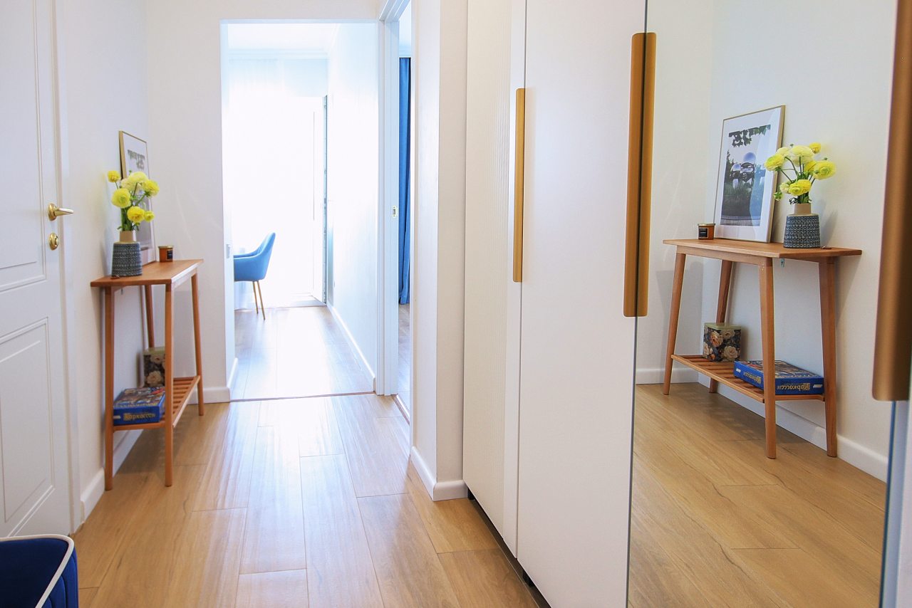 Трёхместный и более (Синяя), Апартаменты У парка