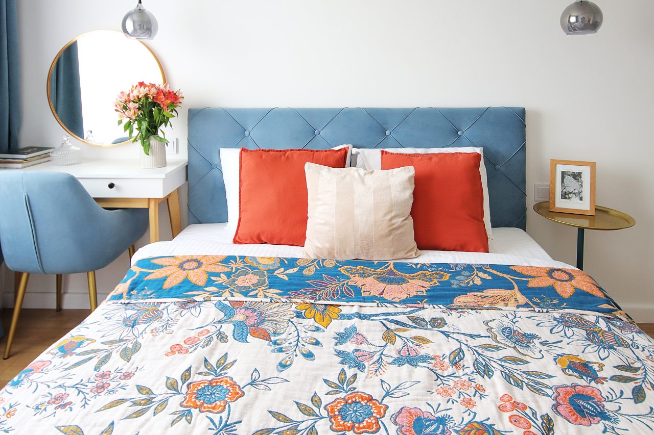 Трёхместный и более (Синяя), Апартаменты У парка