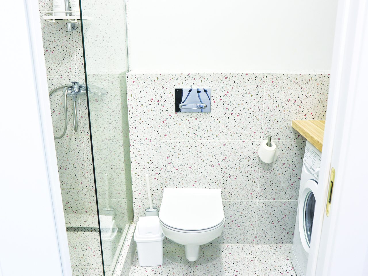 Трёхместный и более (Фиолетовая), Апартаменты У парка