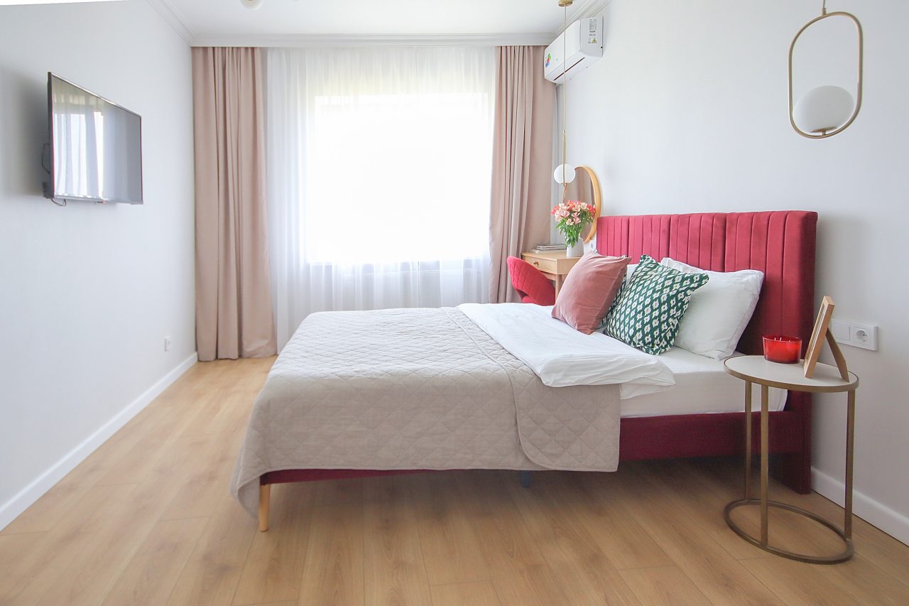 Трёхместный и более (Фиолетовая), Апартаменты У парка