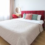 Трёхместный и более (Фиолетовая), Апартаменты У парка