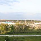 Трёхместный и более (Лайт), Апартаменты У парка