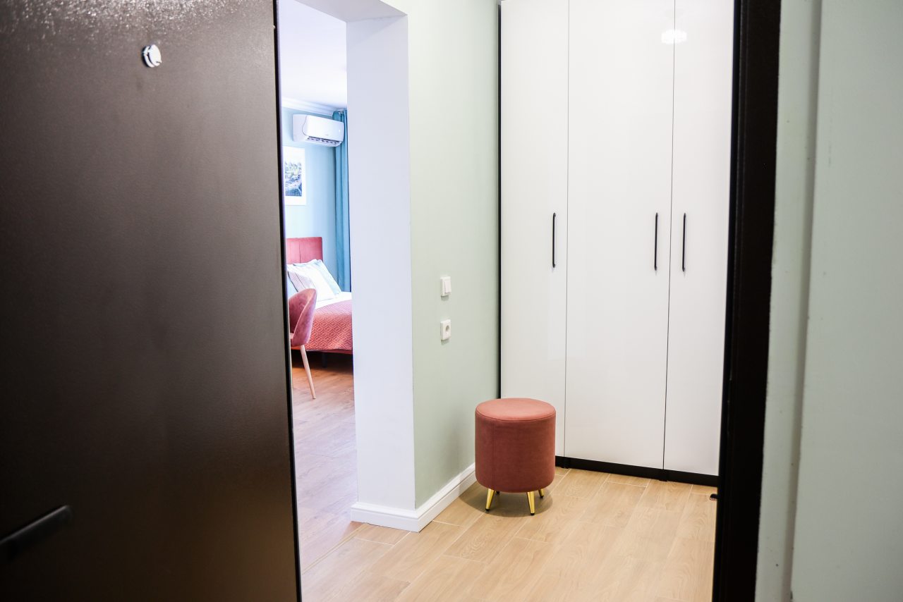 Трёхместный и более (Студия), Апартаменты У парка