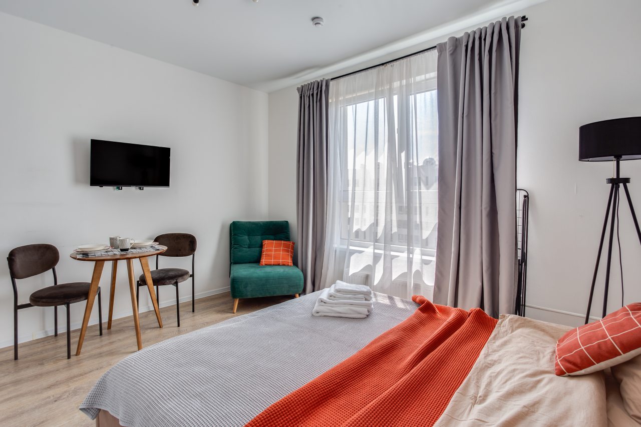 Трёхместный и более (Просторная студия), Апартаменты Aparts Lounge