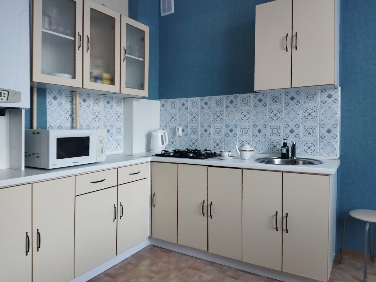 Возможность самостоятельного приготовления пищи, Апартаменты СТОП.СНЯТО. Читальный зал