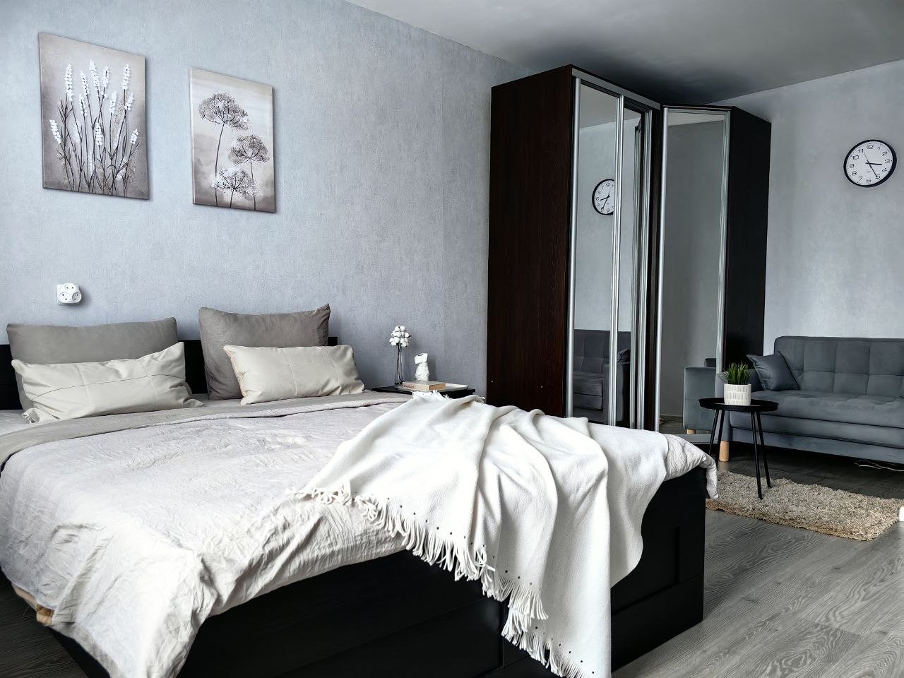 Двухспальная кровать King Size 160 на 200