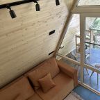 В гостиной раскладной диван