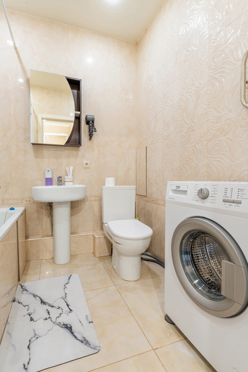 Трёхместный и более (Шикарные Апартаменты В Шаге От Парка Галицкого), Апартаменты Шикарные в шаге от парка Галицкого