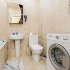 Трёхместный и более (Шикарные Апартаменты В Шаге От Парка Галицкого), Апартаменты Шикарные в шаге от парка Галицкого