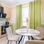 Трёхместный и более (Шикарные Апартаменты В Шаге От Парка Галицкого), Апартаменты Шикарные в шаге от парка Галицкого