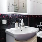 Трёхместный и более (Апартаменты В Минуте От Парка Галицкого), Апартаменты Уютные в минуте от парка Галицкого