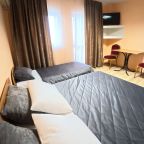 Трёхместный и более (Номер стандарт со всеми удобствами), Гостевой дом Южный Бриз