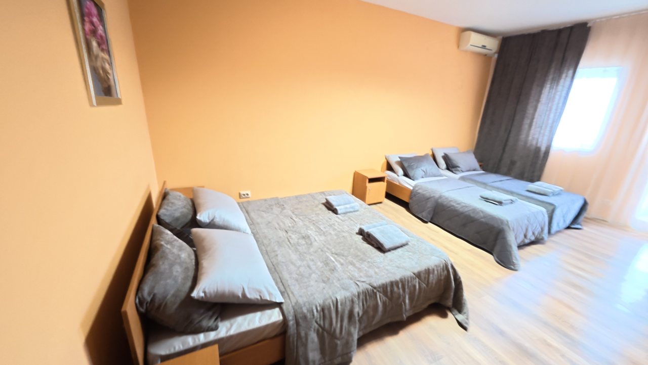 Трёхместный и более (Четырехместный номер стандарт со всеми удобствами), Гостевой дом Южный Бриз