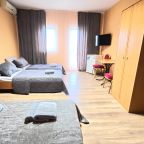 Трёхместный и более (Четырехместный номер стандарт со всеми удобствами), Гостевой дом Южный Бриз