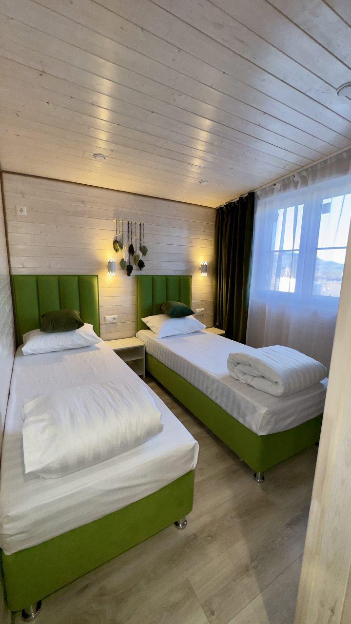 Дом (Барнхаус), База отдыха ПАРАДИЗ В ГОРАХ