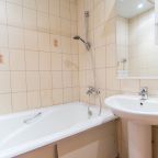 Детская кроватка, Апартаменты У Доктрины