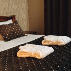 Полулюкс, Гостевой дом Порог Гор