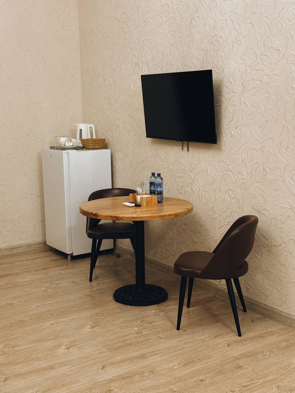 Полулюкс, Гостевой дом Порог Гор