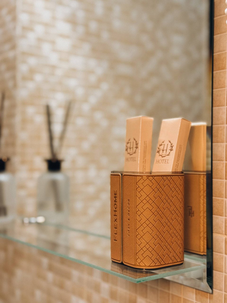 Апартаменты, Гостевой дом Порог Гор