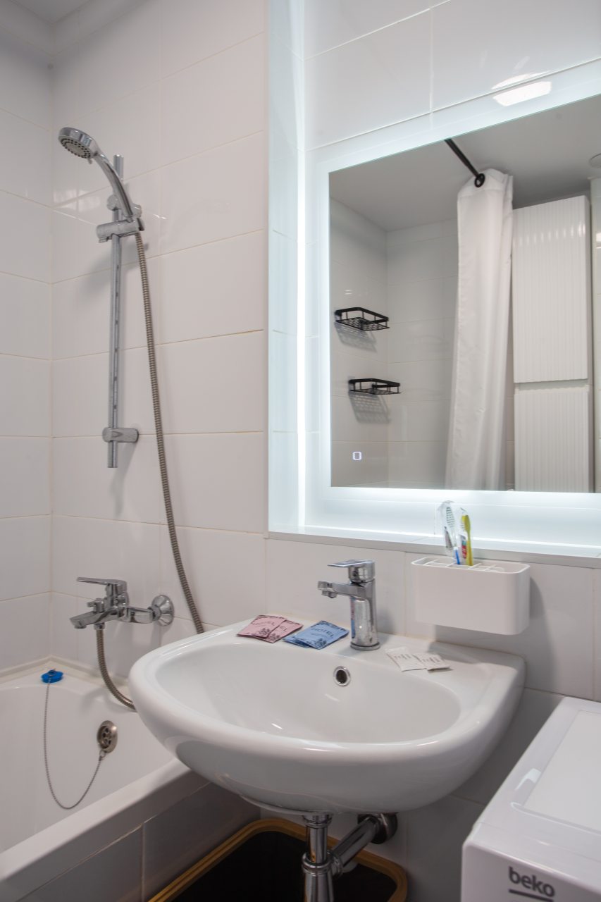 Трёхместный и более (Просторная квартира 133), Апартаменты ApartsLounge