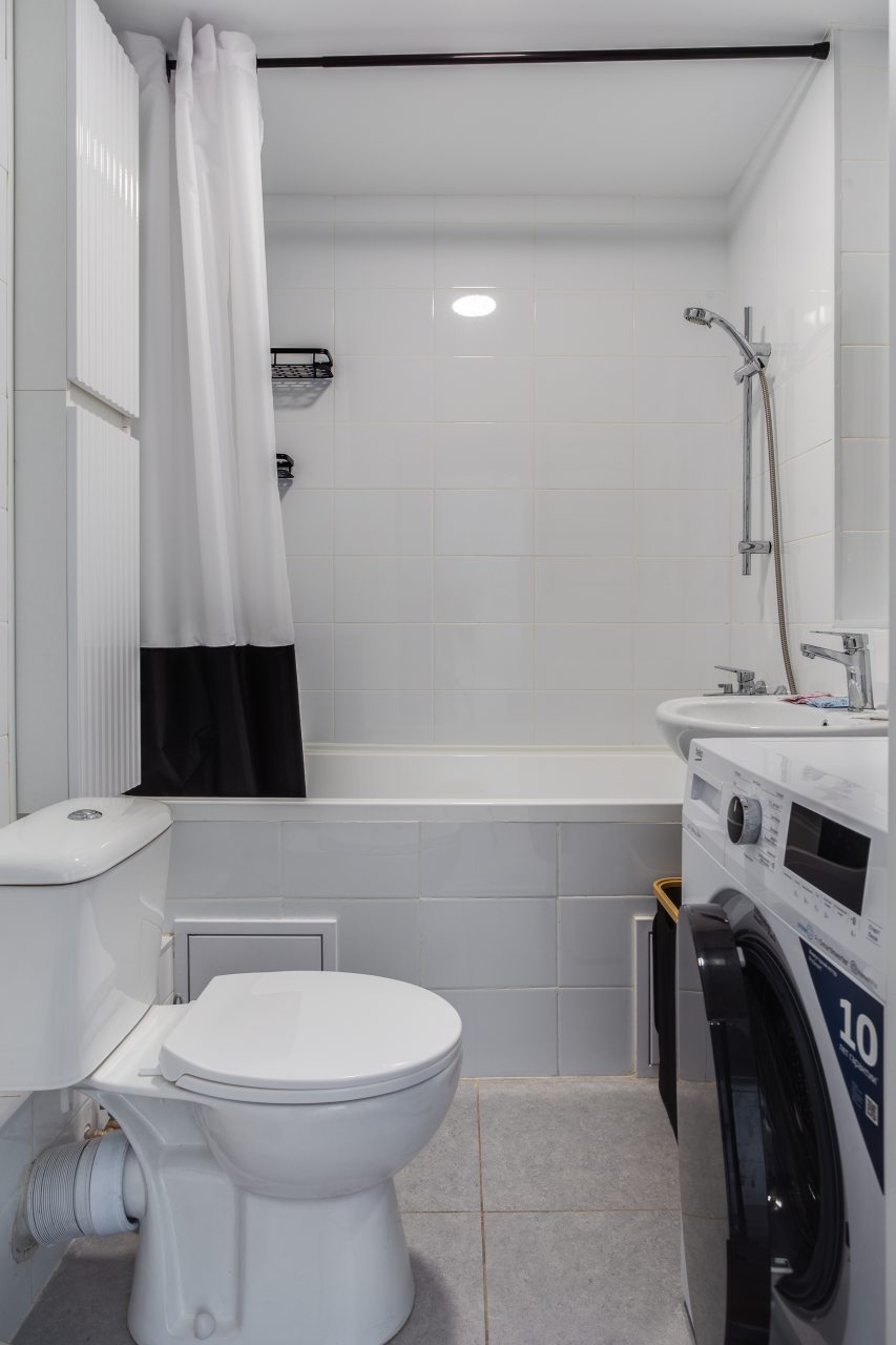 Трёхместный и более (Просторная квартира 133), Апартаменты ApartsLounge