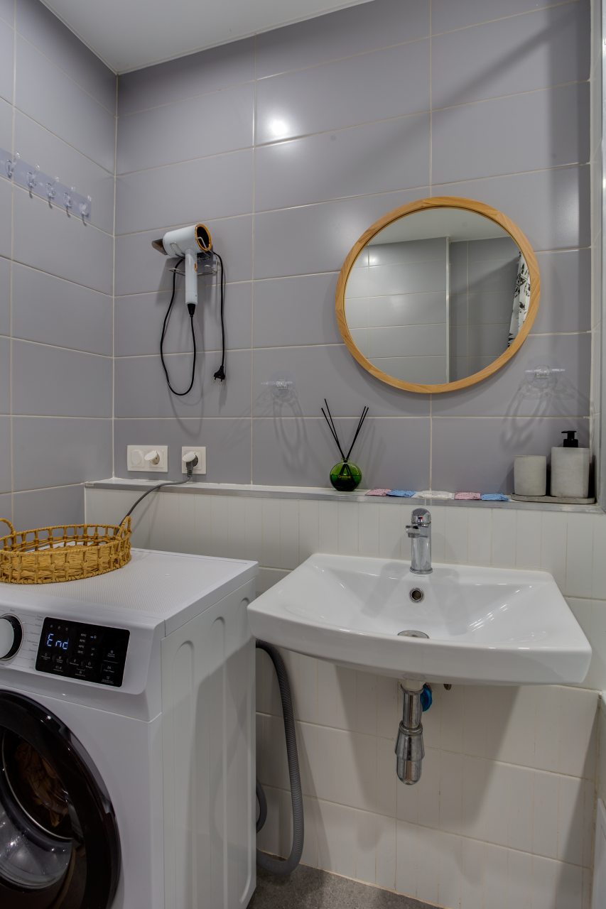 Трёхместный и более (Просторная студия 75), Апартаменты ApartsLounge