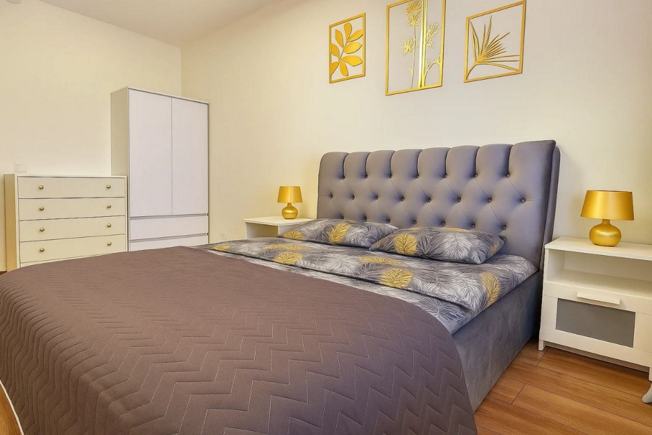 Апартаменты (Комфорт), Апартаменты Комфорт на 65 лет Победы