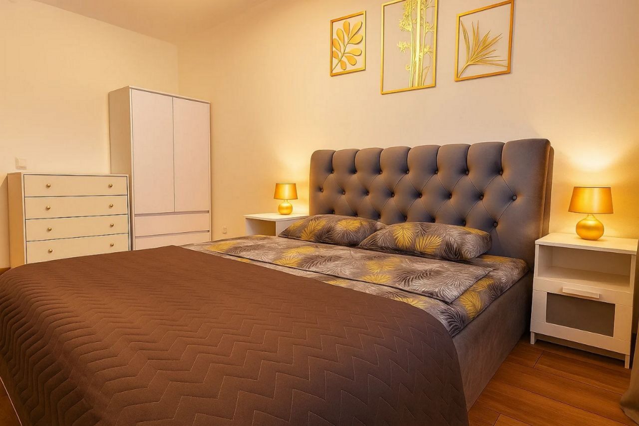 Апартаменты (Комфорт), Апартаменты Комфорт на 65 лет Победы