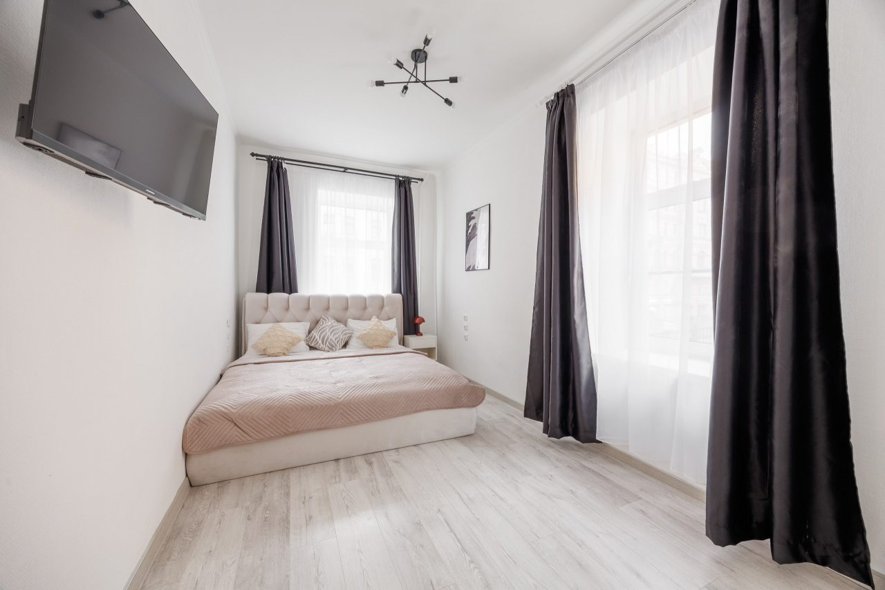 Апартаменты, Апартаменты 3-х комнатные на Жуковском 36