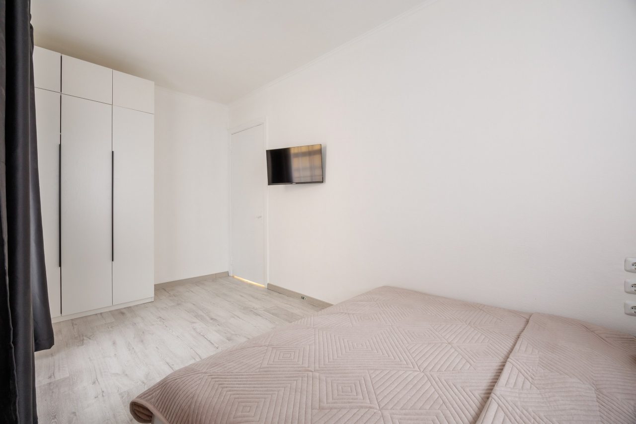 Апартаменты, Апартаменты 3-х комнатные на Жуковском 36